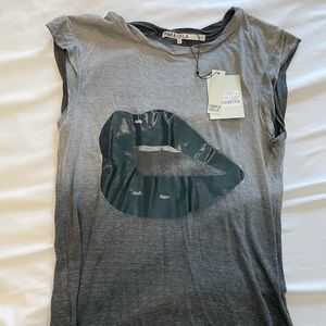 Pam & Gela Lips graphic tee